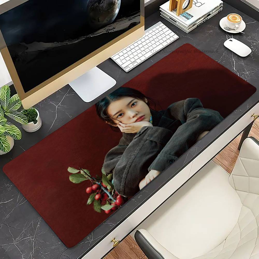 Alas Mouse Selebriti Korea IU  - Esports Gaming Laptop ulasan dan harga