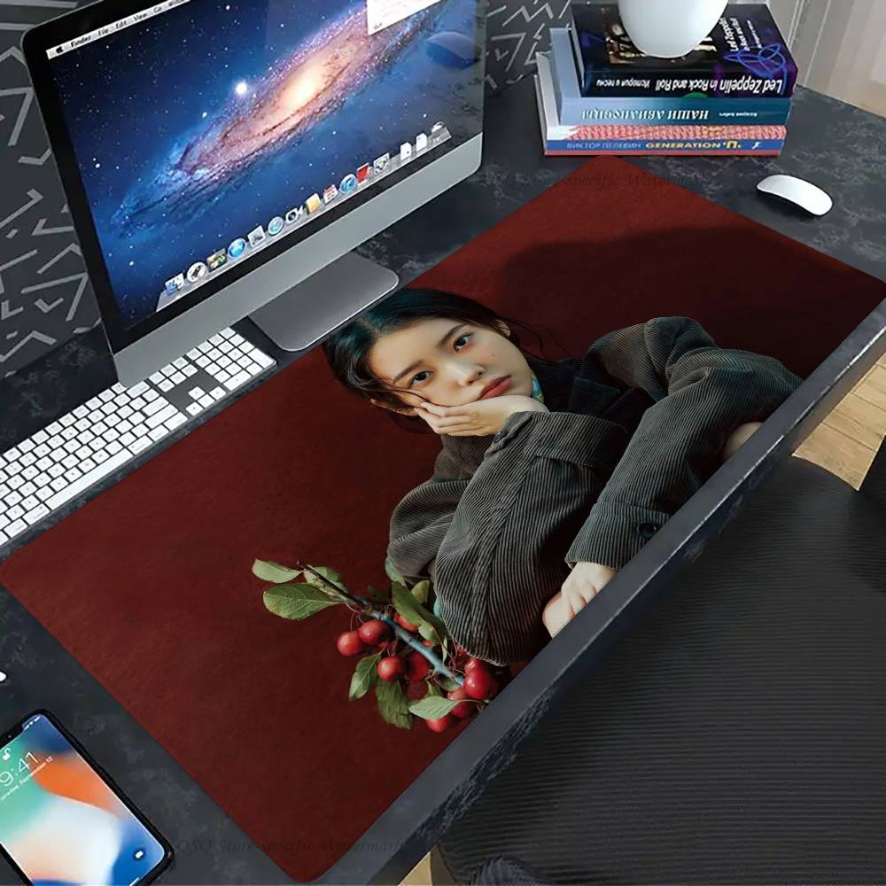 Alas Mouse Selebriti Korea IU  - Esports Gaming Laptop ulasan dan harga